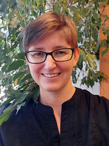 Portrait photo of Karina Wilk